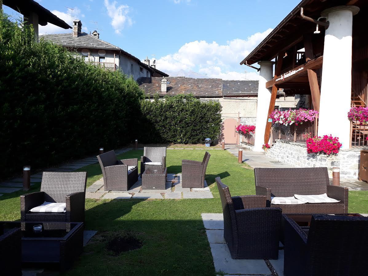 Les Plaisirs D'Antan Hotel Jovencan Exterior photo