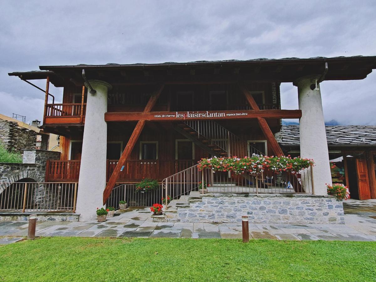 Les Plaisirs D'Antan Hotel Jovencan Exterior photo